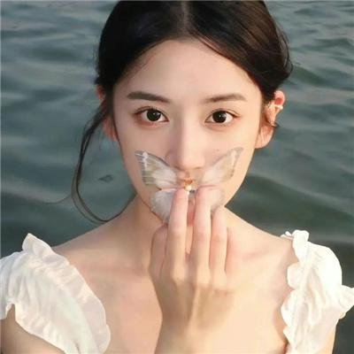 巨蛇闯女校